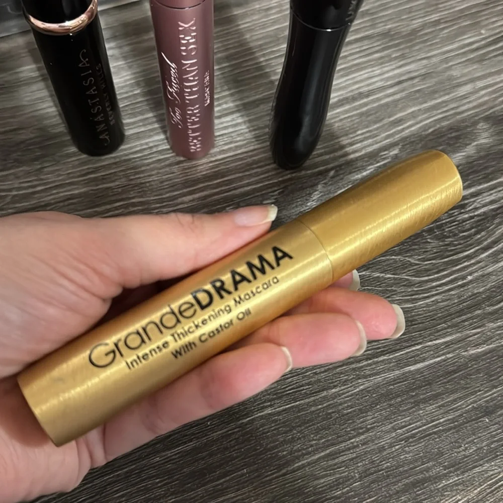 8 Mascaras Bundle Anastasia Beverly Hills Too Faced Lancôme Typology Grande